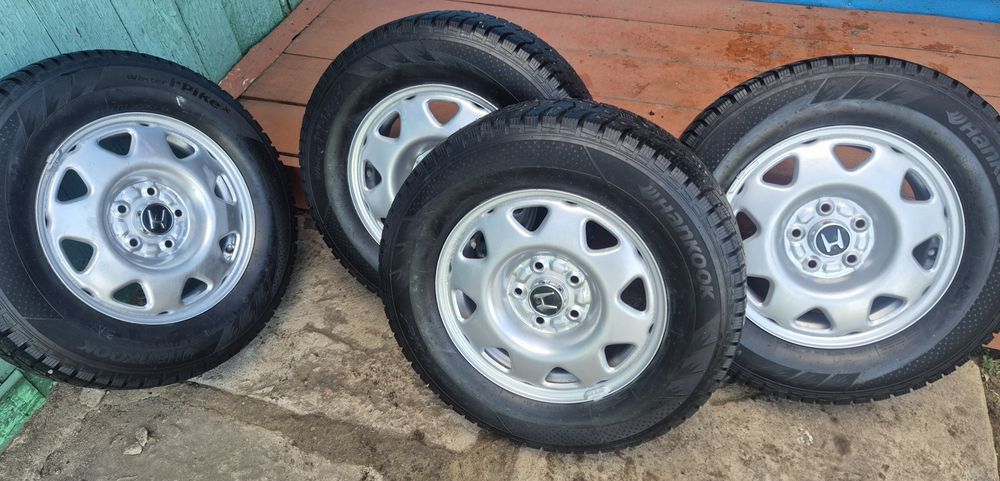 Зимние шины Hankook 205/70/R15