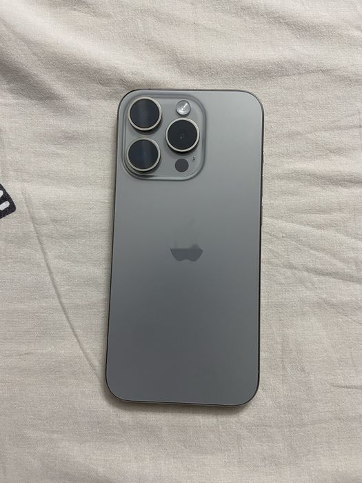 Iphone 15 PRO акб 89%