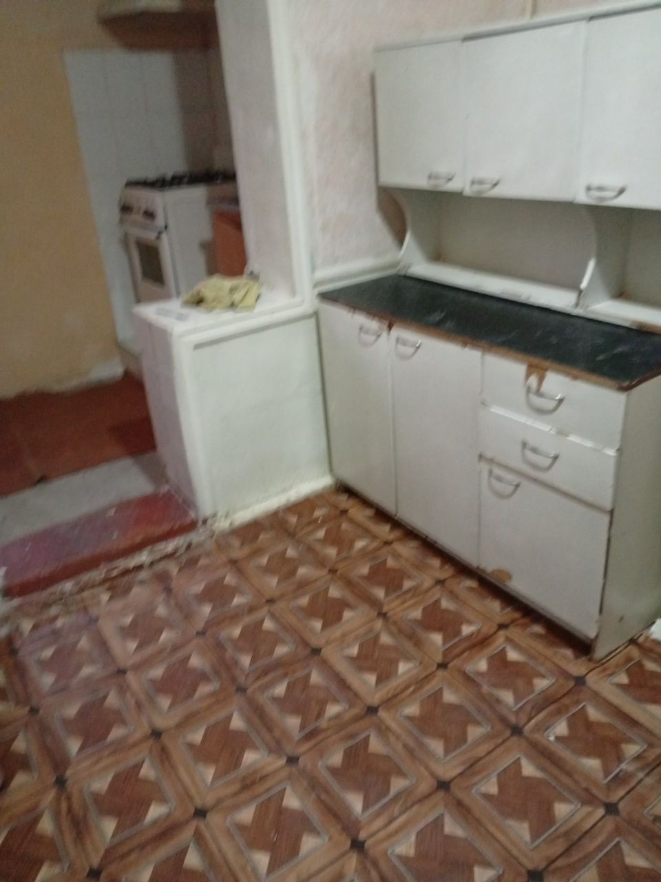 Buxoro Sharq1 da kvartiraga oilaviy ijarachi kerak