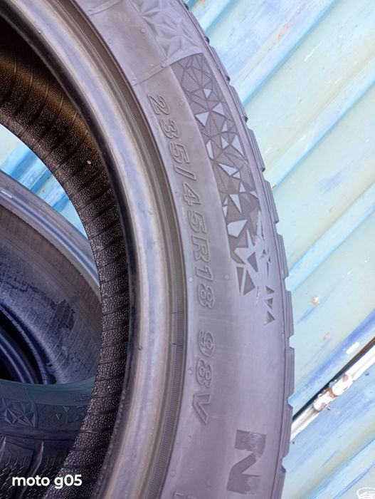 Anvelope iarna Nexen 235 45 18