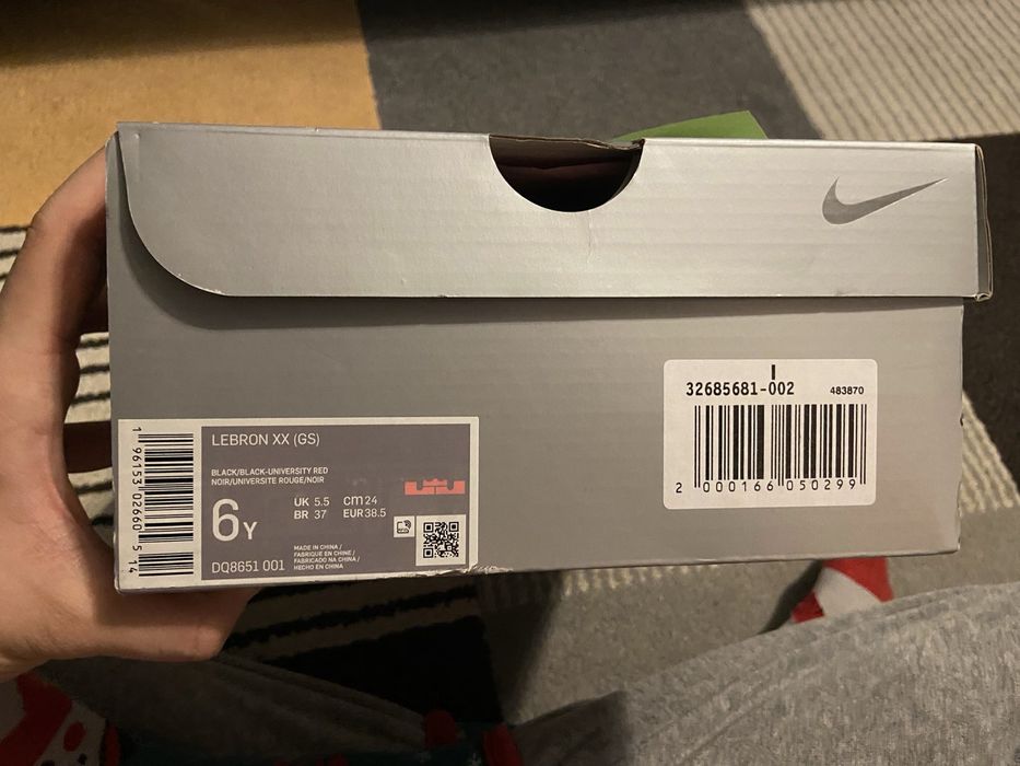 Nike Lebron XX (20) - copii marimea 38.5