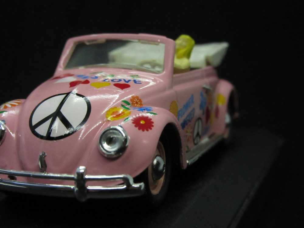 Macheta Volkswagen Beetle cabrio flower power Vitesse 1:43