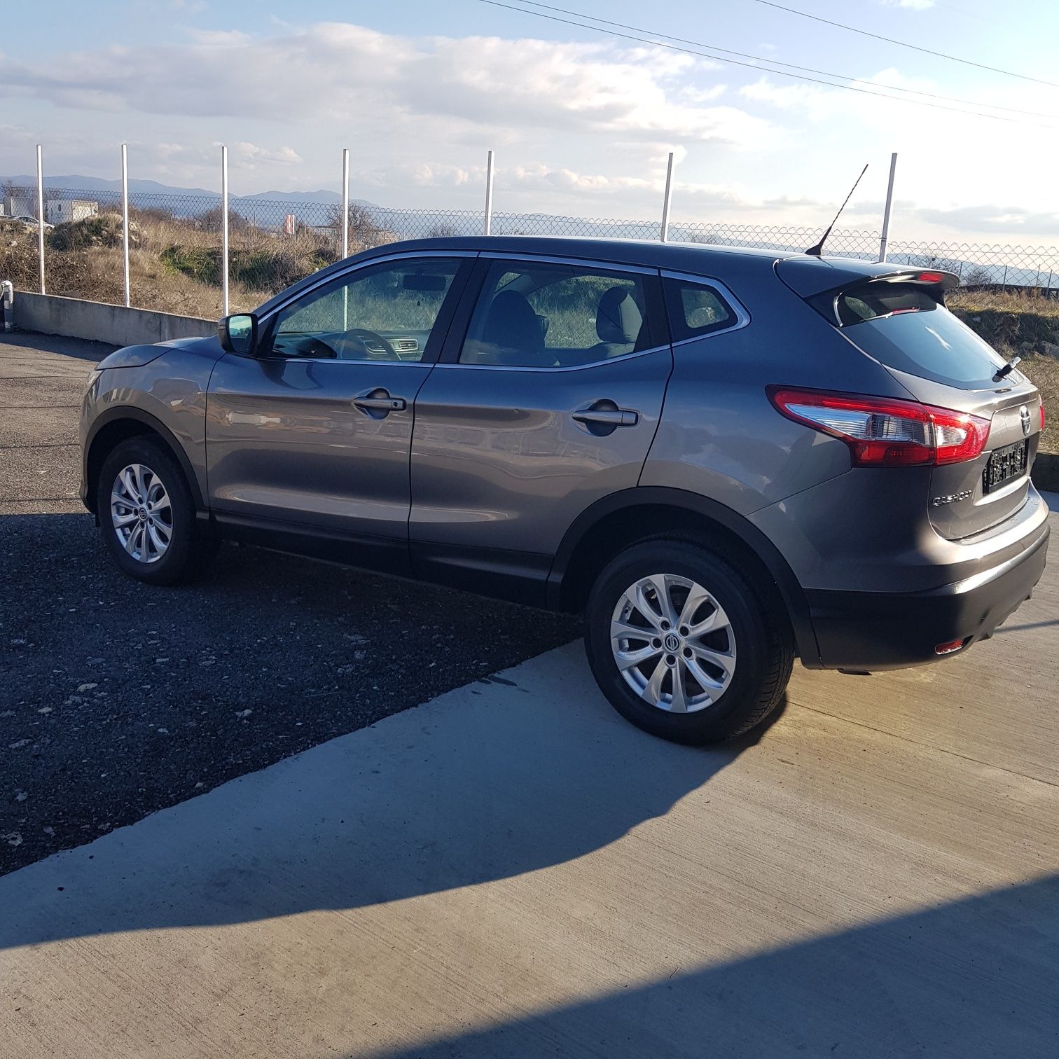 Nissan- Qashqai 1.5 DCI