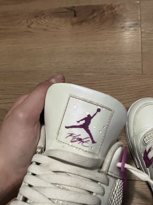 Jordan 4 retro hyper violet