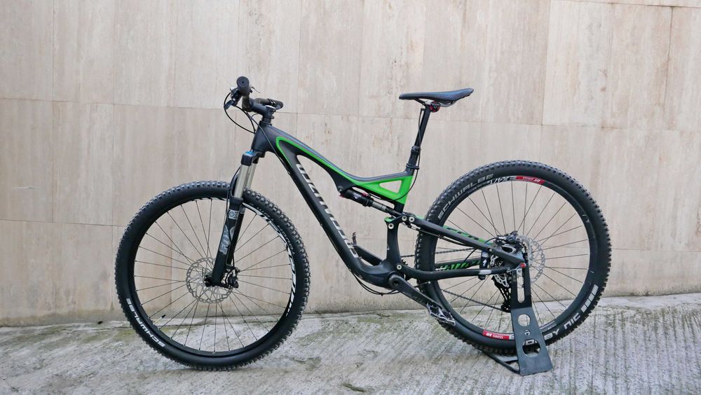 Specialized StumpJumper, 29 М, карбон, FOX 130 ход, 1х 10 Deore М6100