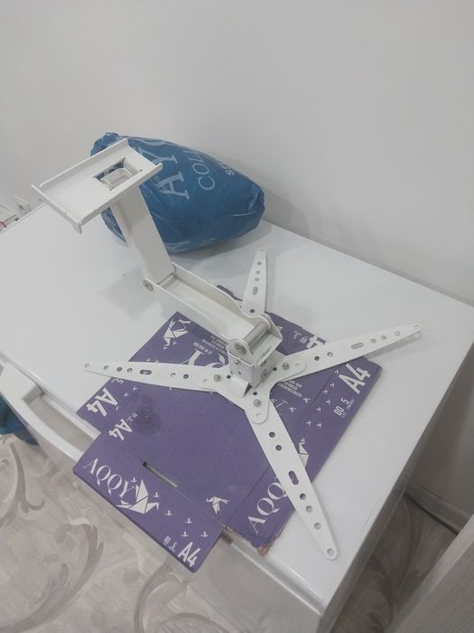 Продам кранштейн для телевизора