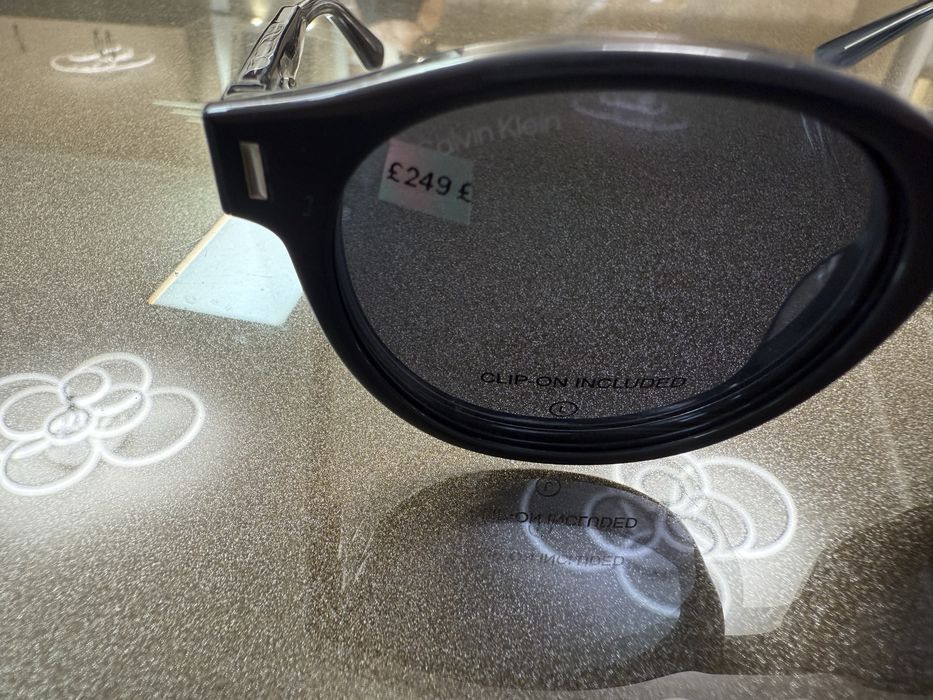 Ochelari de soare + vedere Calvin Klein, Produs Nou