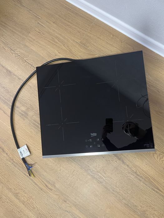 Vand plita cu inductie incorporabila Beko