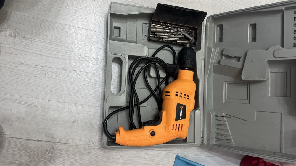 Дрель электрическая