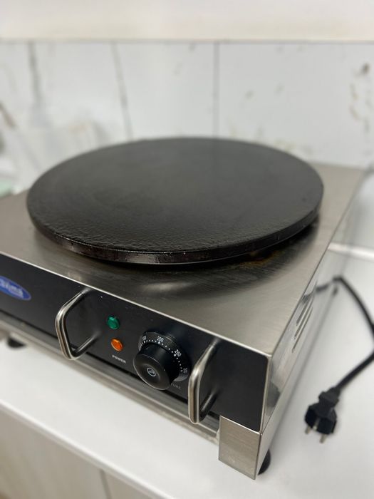 Vand vitrina verticala, hota si plita clatite