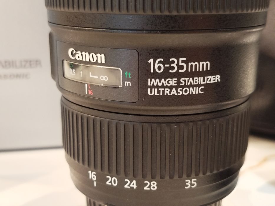 Продавам Обектив Canon EF 16-35mm f4 L IS USM