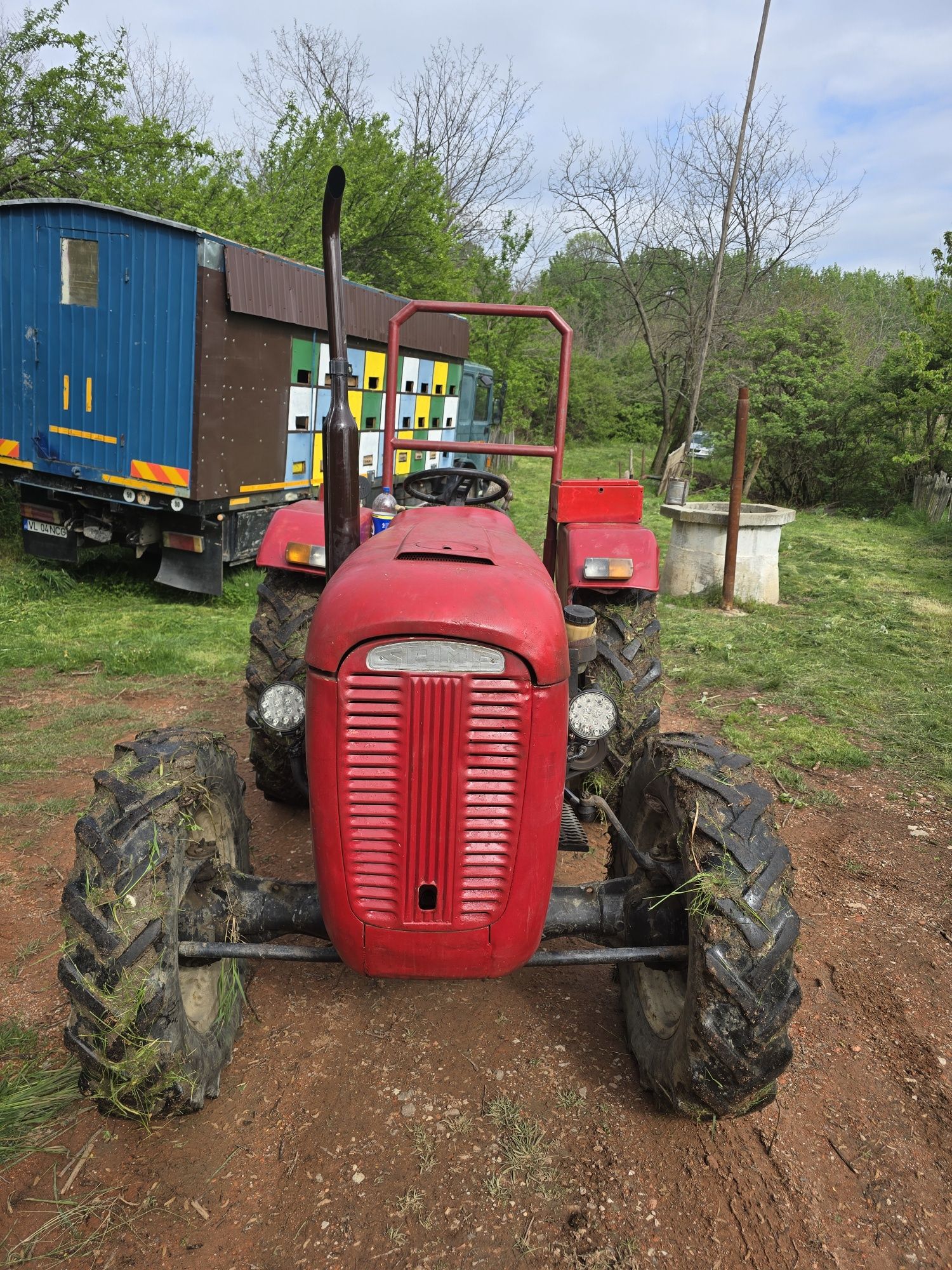 Vând tractor same