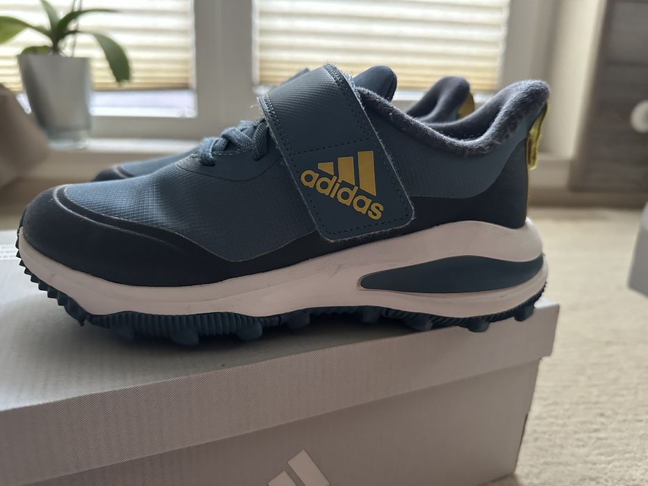 Нови детски маратонки adidas fortarun atr 34 и 35 номер