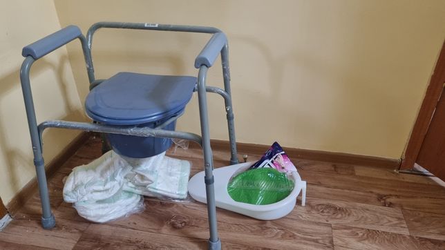 Кресло туалет горшок для ухода за больными