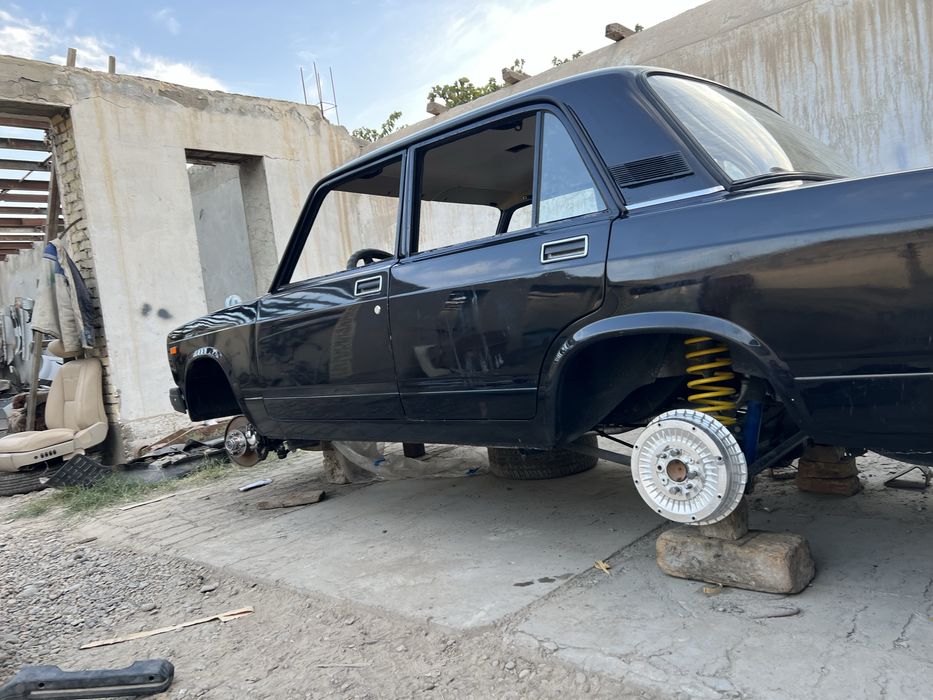 Vaz 2107 96 yil polni noldan yigʻilgan pirayektga