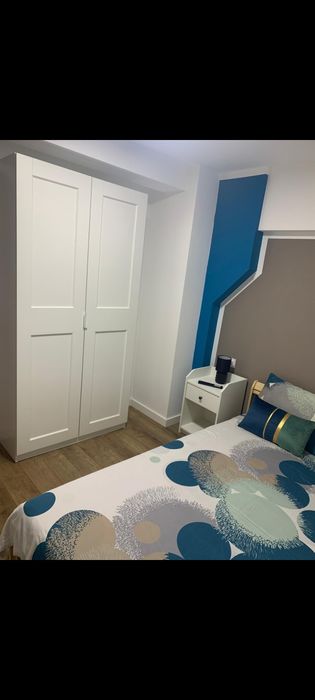 Apartament 3 camere de vanzare