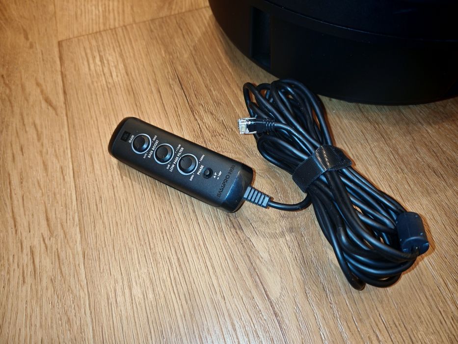 JBL BassPro Hub – subwoofer roată de rezervă, 200W RMS