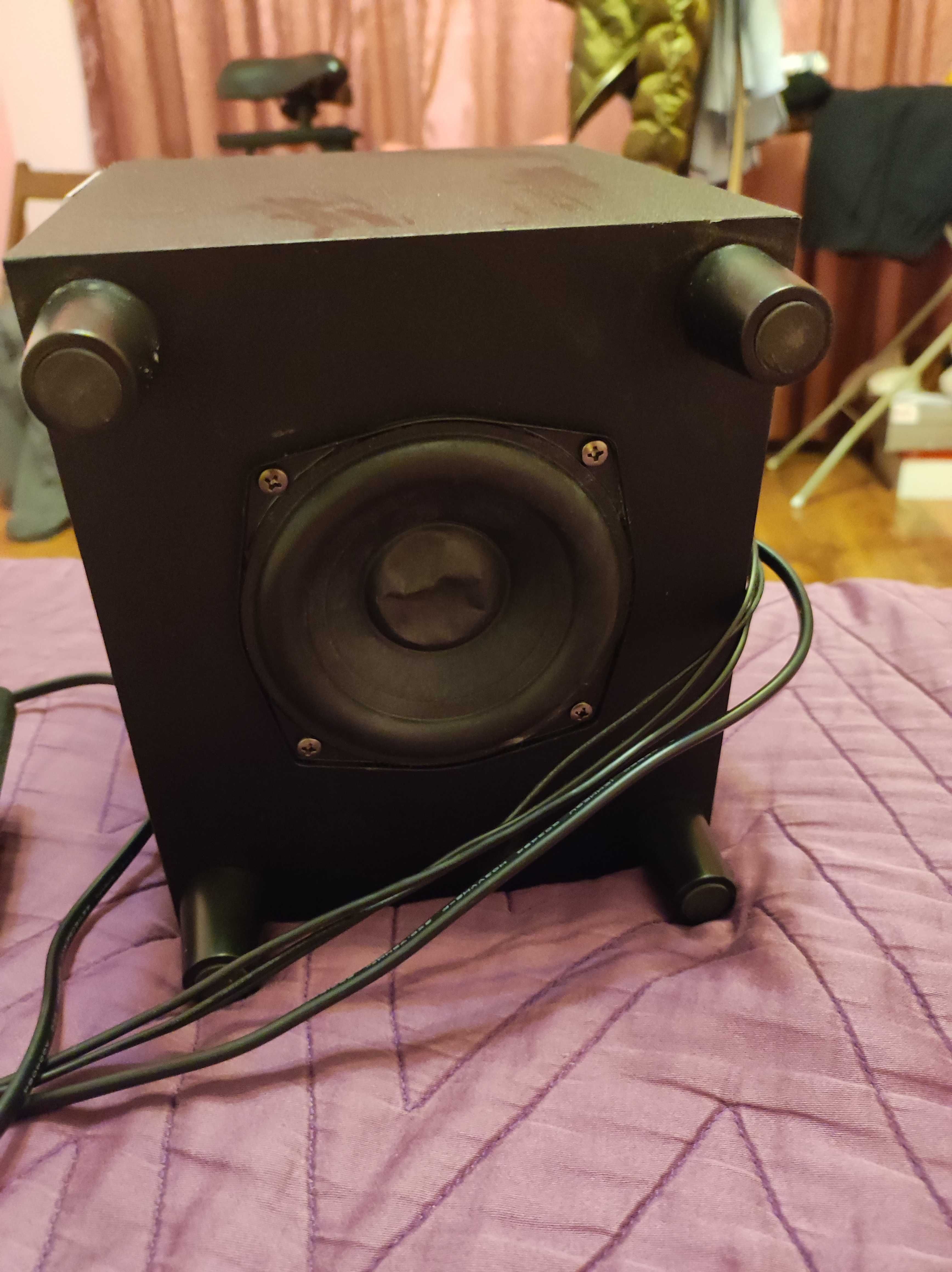 Аудио система за компютър-Multimedia Speaker System Model:SPA 1300/00