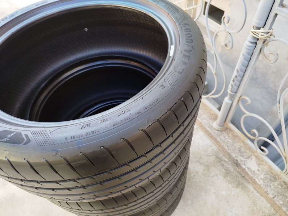 255 40 R18 Good Year razna shroky oldi 225 45