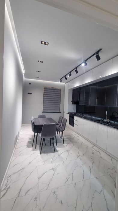 Юнусабад 11-квартал 3/3/10 ЖК Комфорт хаус. СРОЧНО