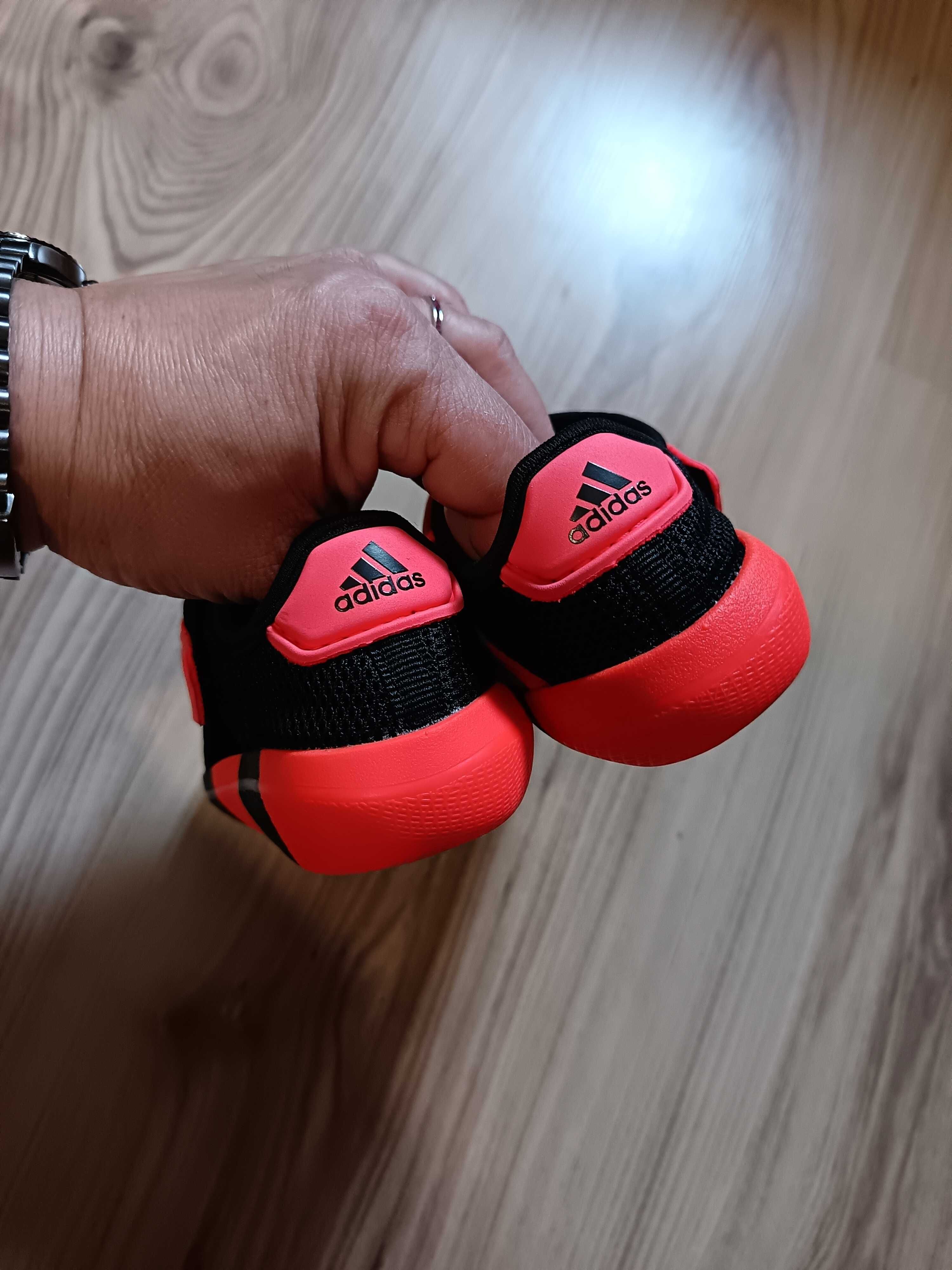 Adidas детски сандали, 26 номер