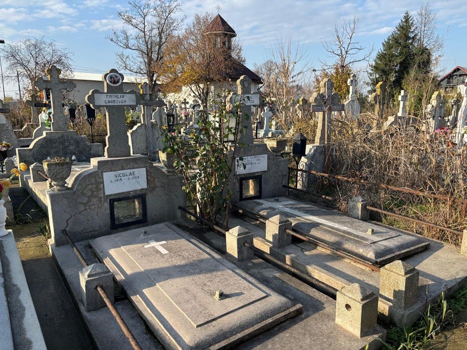 2 Locuri de veci 2 cripte fiecare, Cimitirul Glina, centura Bucuresti