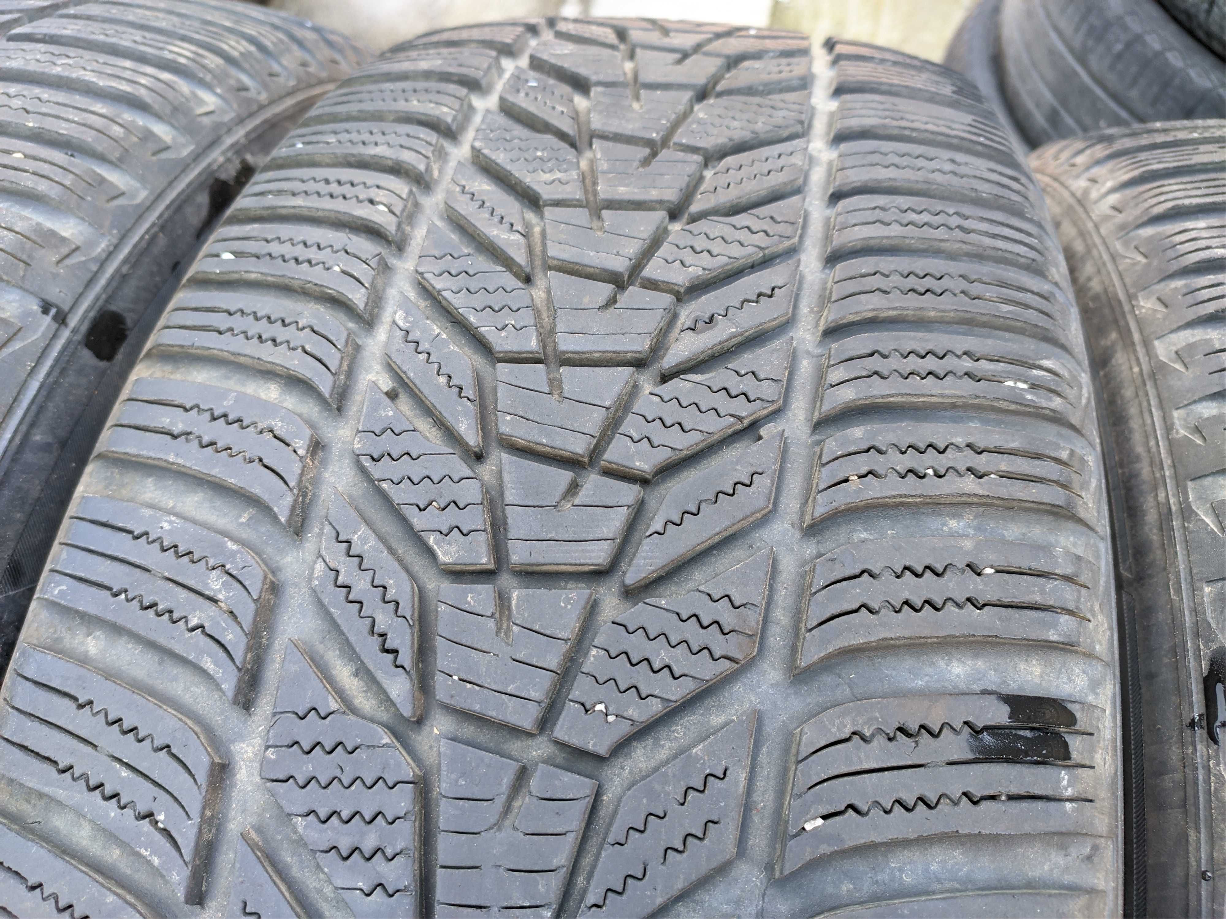 4бр Зимни гуми 235 55 19 - Hankook