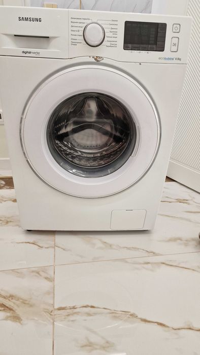 Стиральная машина Samsung WF80F5E5U4W EcoBubble