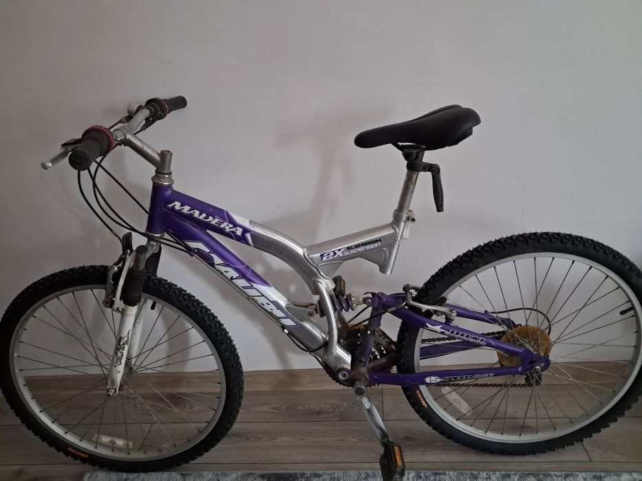 Vand bicicleta madera