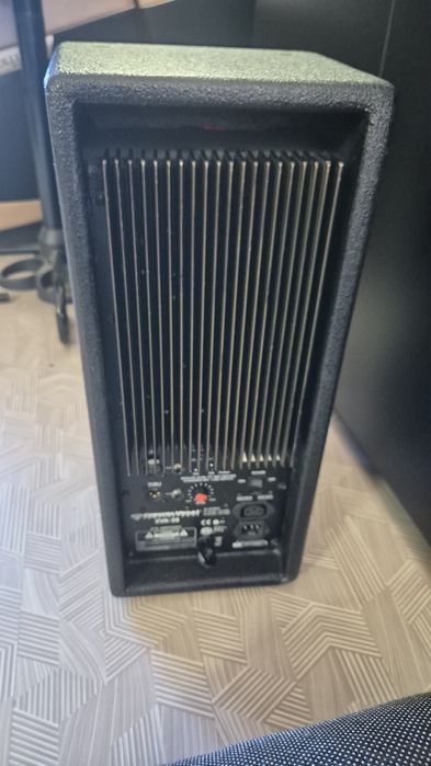 Sistem  monitor Cerwin vega si subwoofer