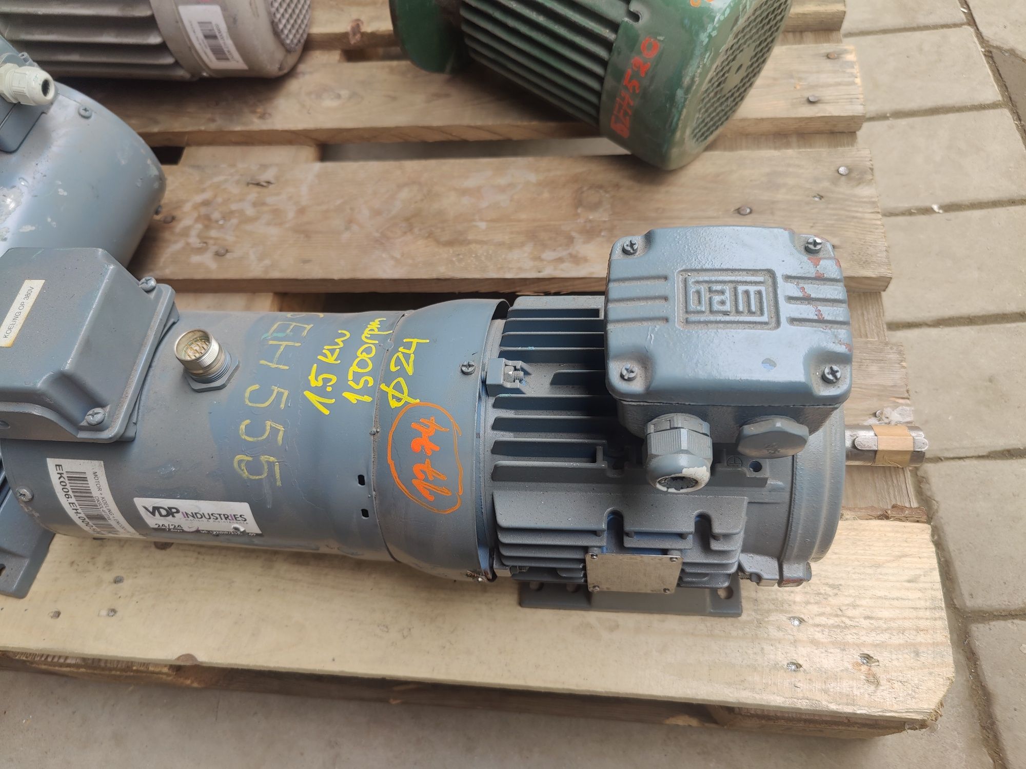 Motor electric trifazat cu frana, 1.5kW, 1500rpm, 380V