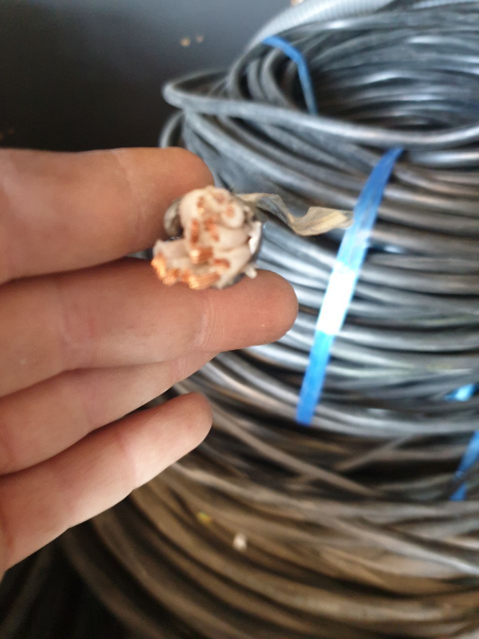 Kantirolni kabel