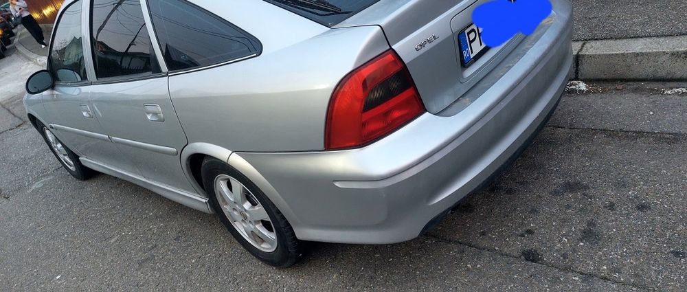 Opel vectra b 1'6-16V pentru programul rabla