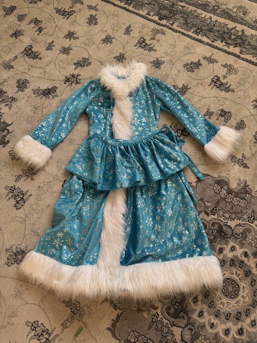 Костюм деда мороща и снегурочки