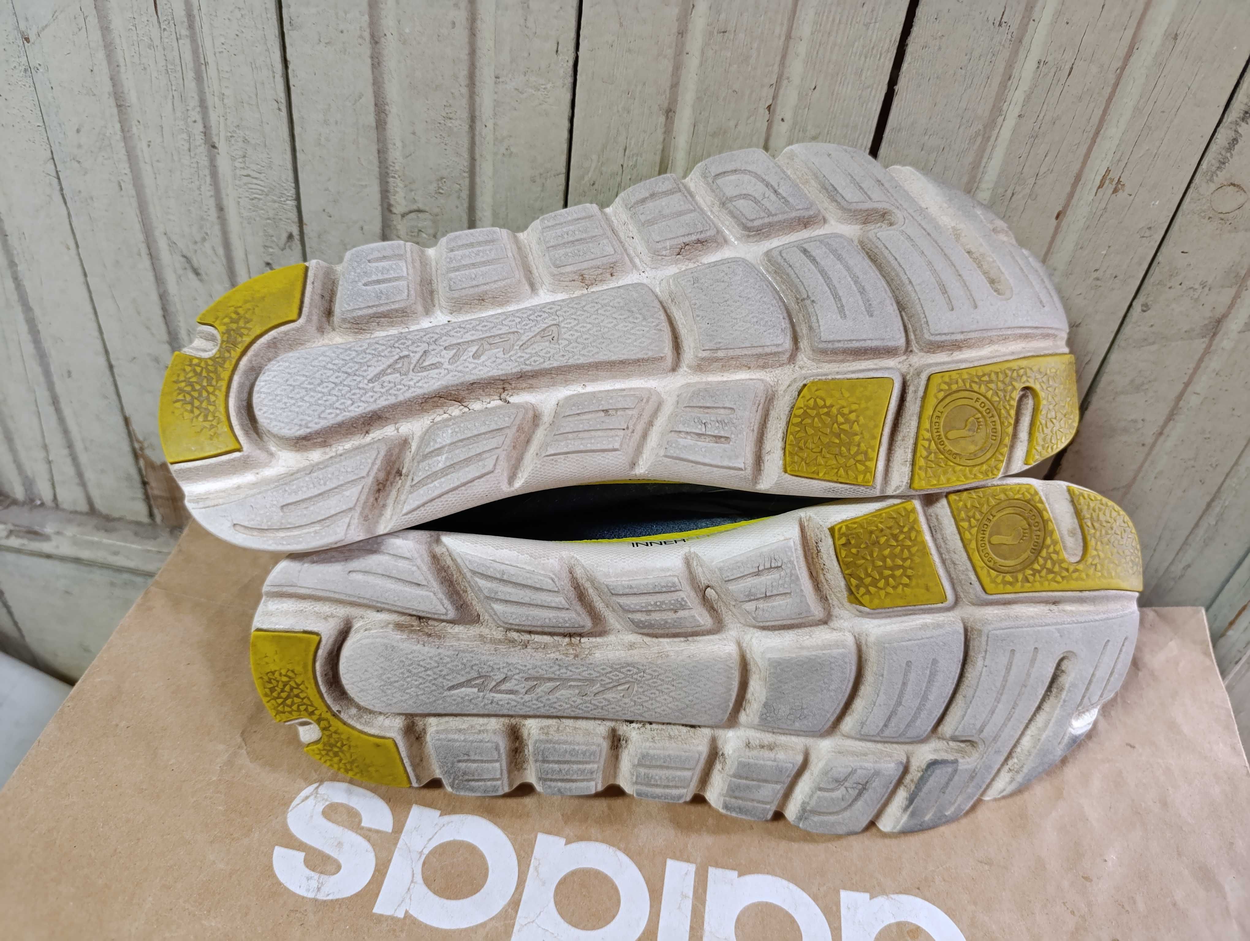 ''Altra One 2.5 M''оригинални маратонки 44 номер