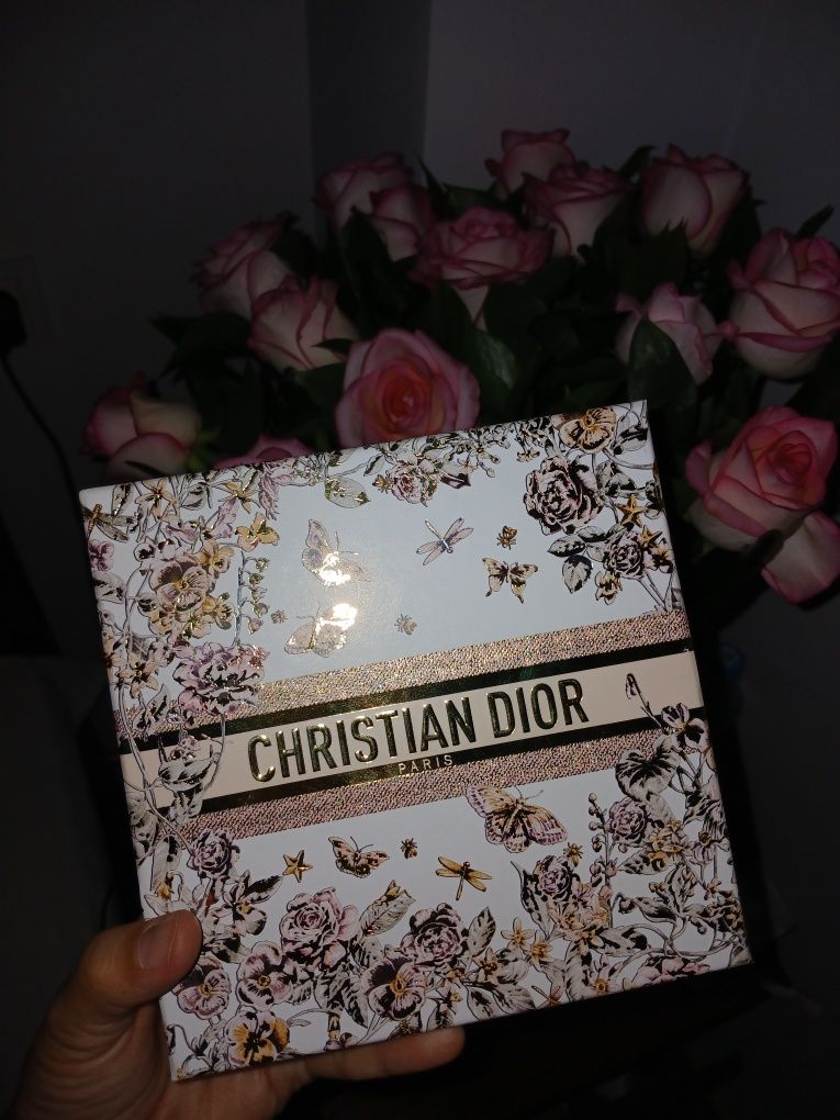 DIOR original nabor Sotiladi Yangi