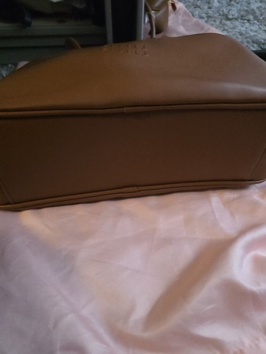 Чисто нова  чанта  маркова M..u M..u страхотна