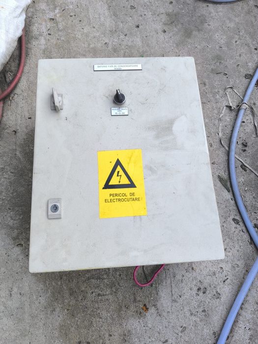 Baterie fixă de condensatoare 30kVAr