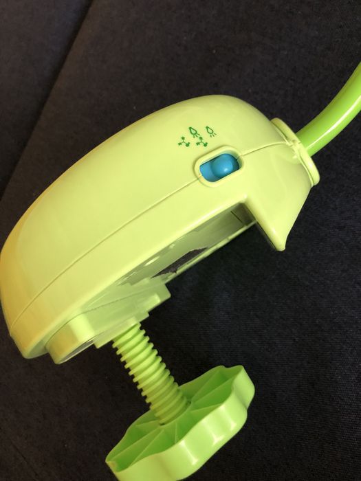 Музикална играчка тип въртележка за закрепяне към детско бебешко легло