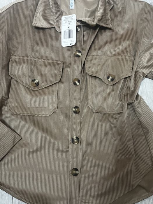 Jacheta tip camasa de primavara