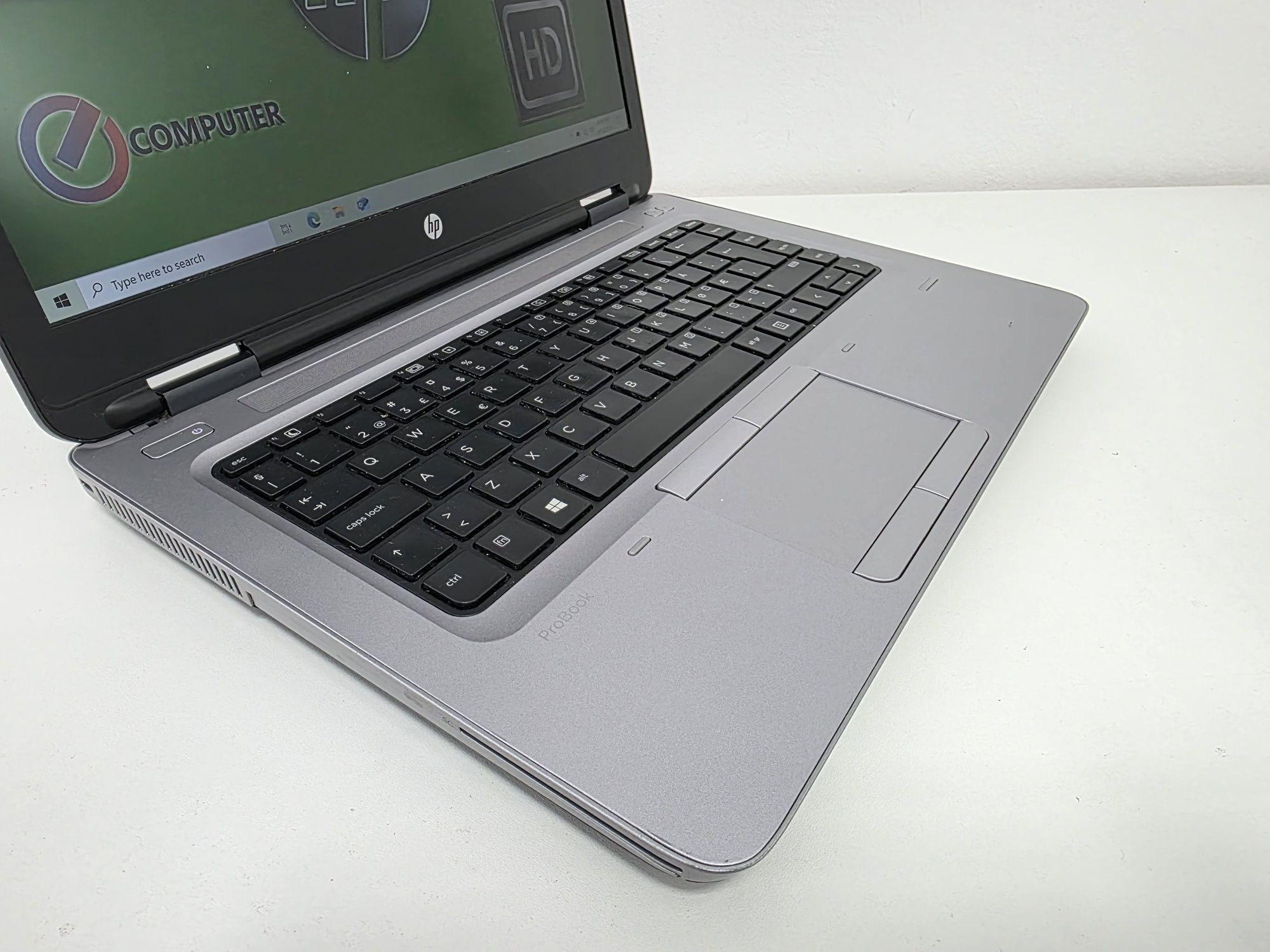 Laptop HP metalic i3-6100U 14 FullHD  SSD  .Garantie 1 an