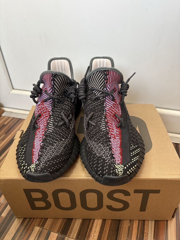 Yezzy 350 V2 номер:45