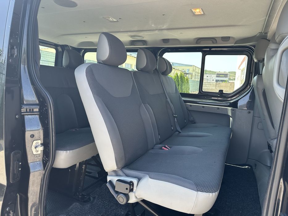 OPEL VIVARO LUNG 8+1 Locuri an 2011/ 2.0TDI-115cp/ IMPECABIL!