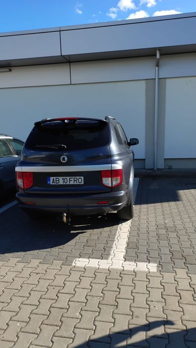 Se vinde 4x4 SsangYong