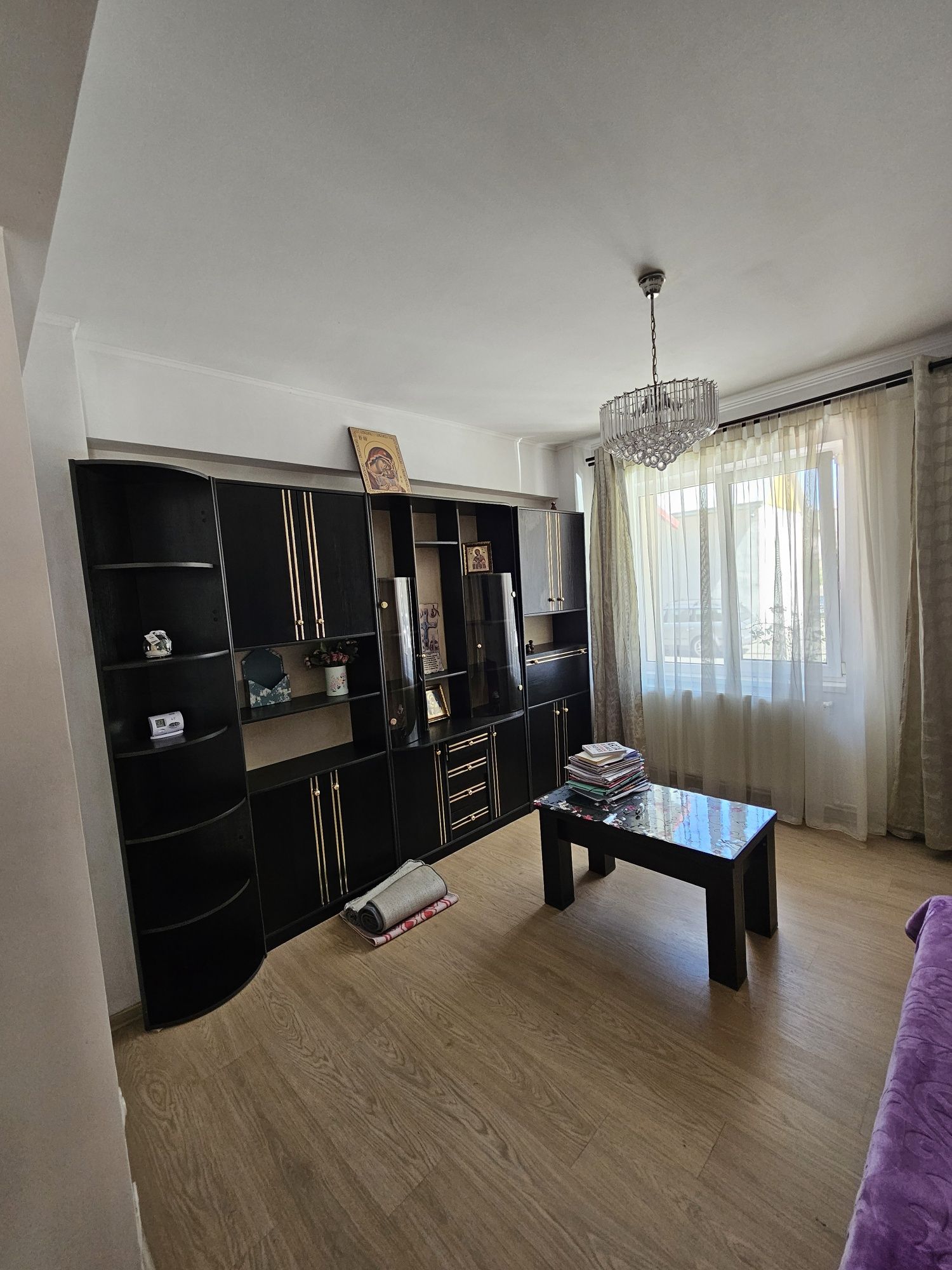 Închiriez apartament 2 camere