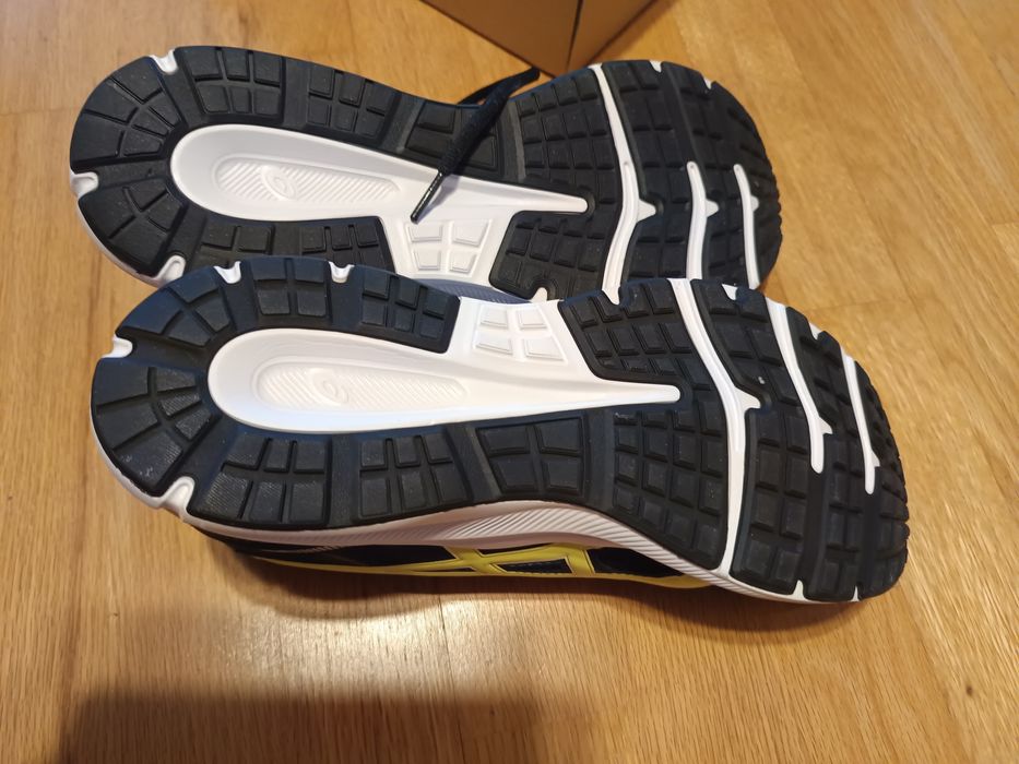 Asics Jolt 3 noi,cu eticheta