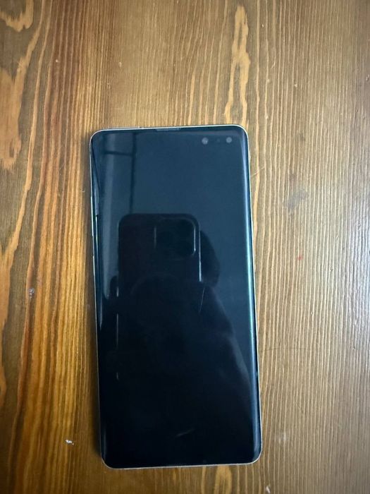 Galaxy s10 5G srocna sotiladi holati yaxshi