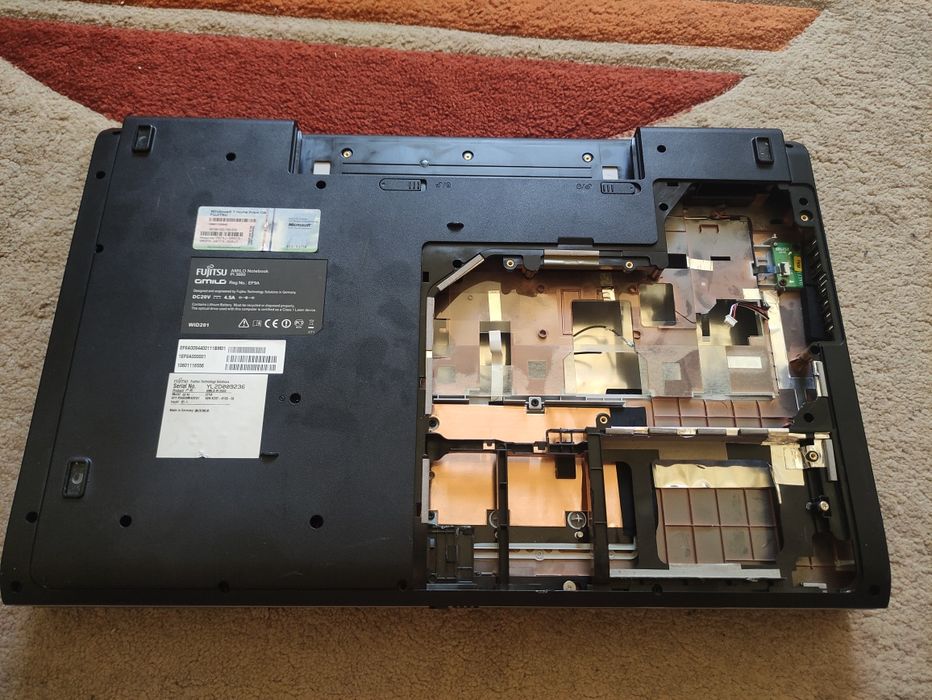 Carcasa completa + Balamale + Dvd - Fujitsu Siemens Pi3660 Pi3560