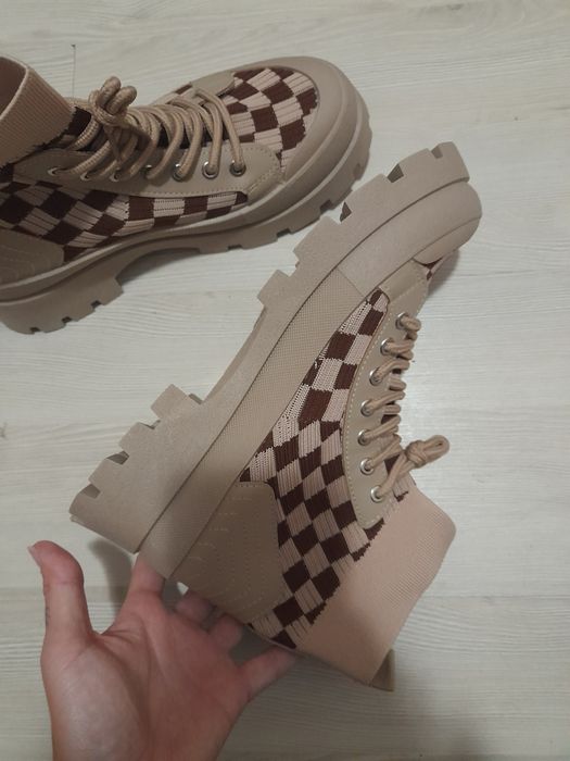 Bascheți dama înalți