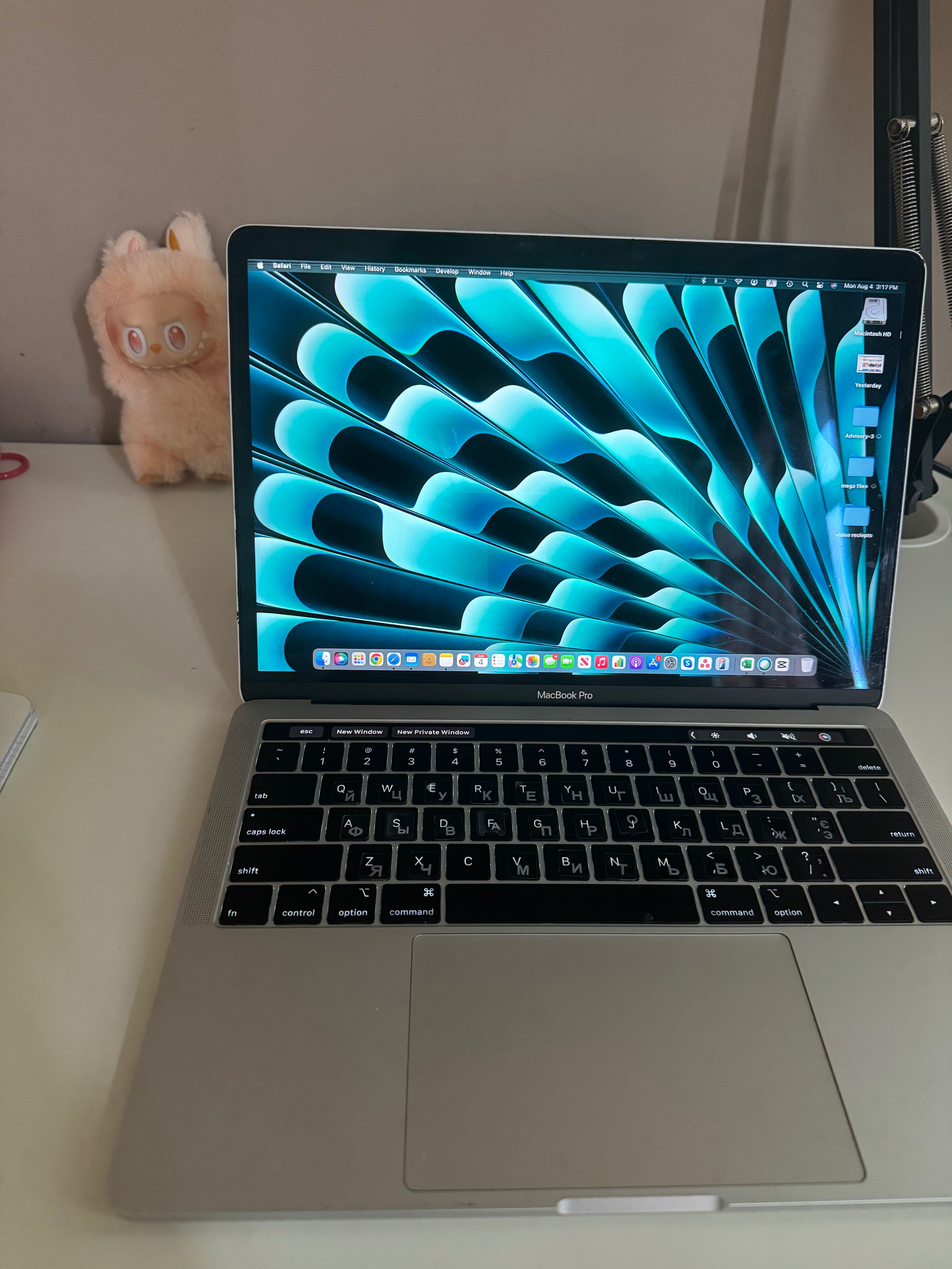MacBook Pro 13” (2019, A1989)